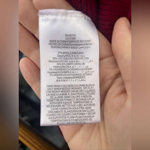 Bcbgmaxazria Waverley Women’s Burgundy Bell Sleeve Sweater Size Small - Picture 6 of 8